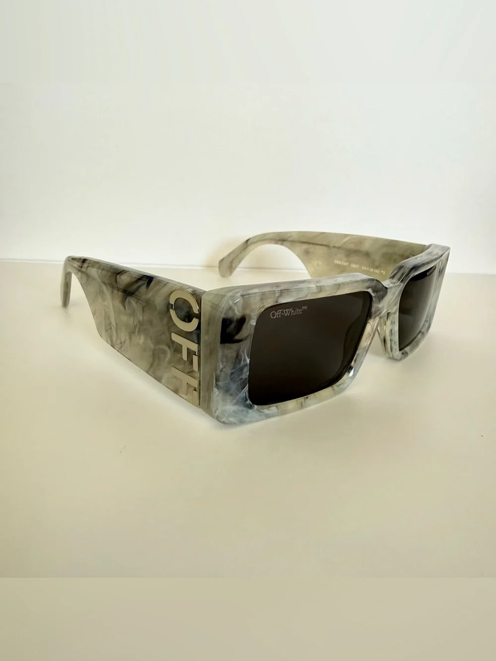 NEW!!! Off-White unisex sunglasses OERI097 0807 Authentic